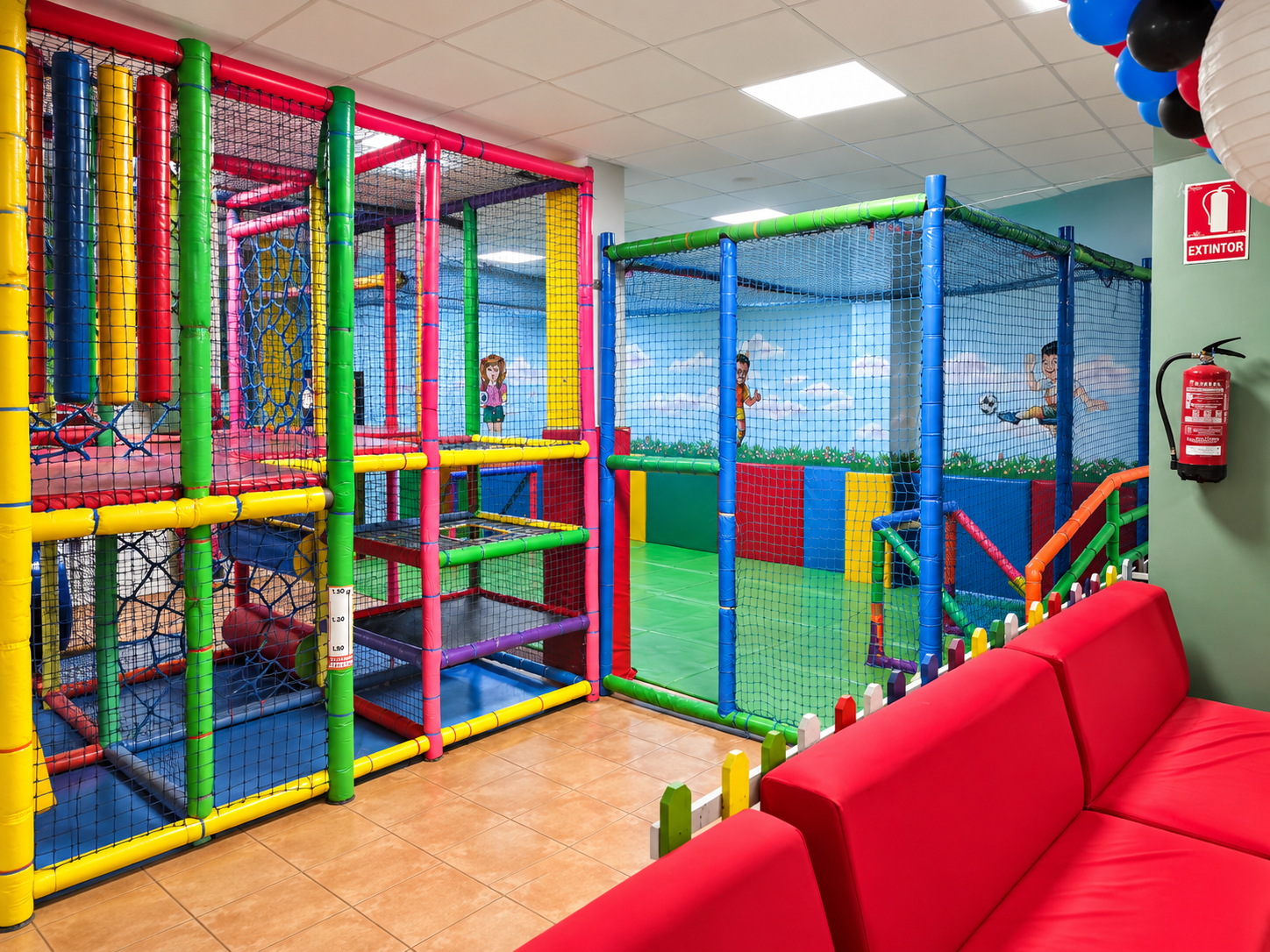 Estructuras interiores y zona de juego de Vivalia